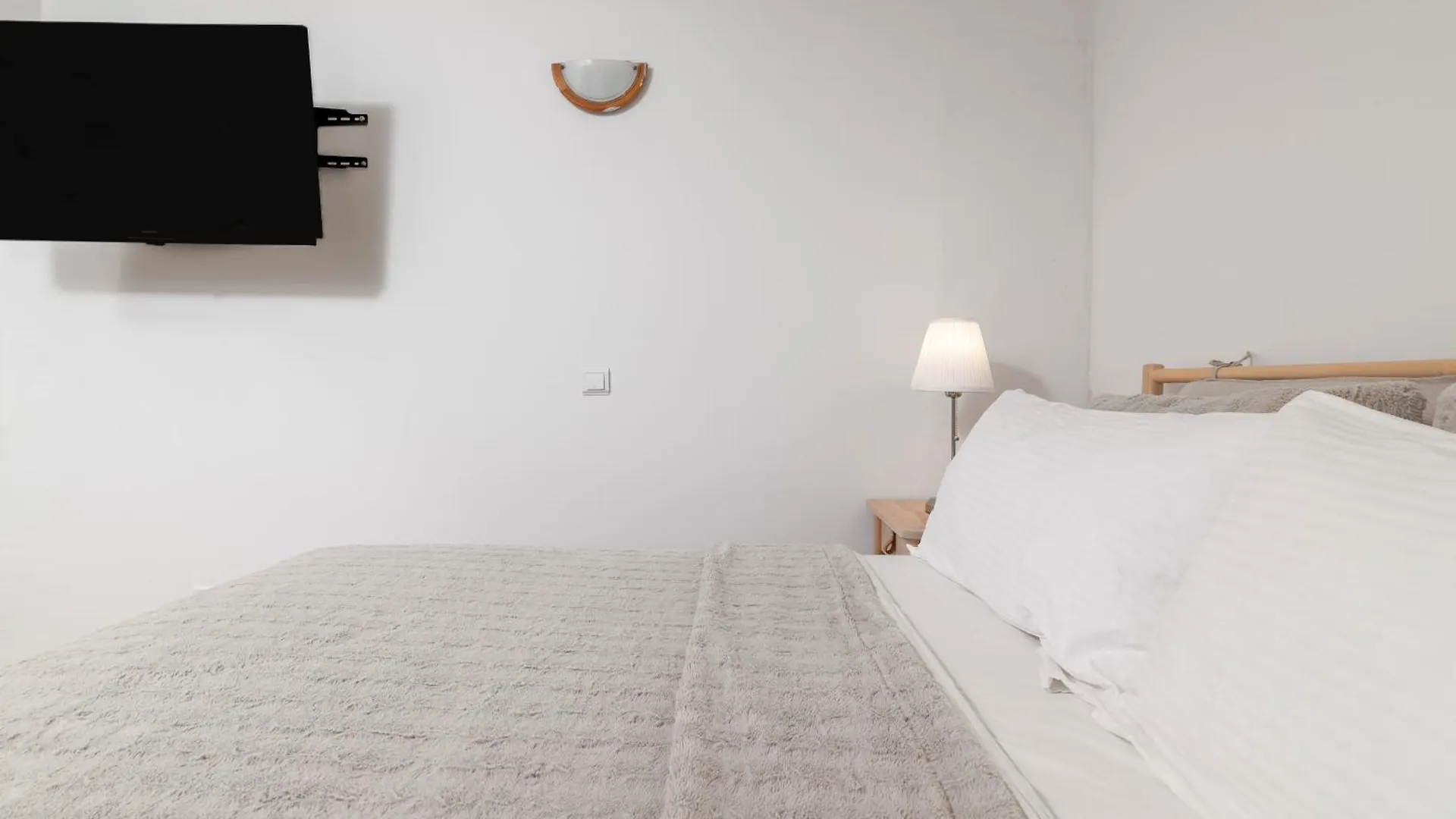 Apartments With A Parking Space Rovinj - 22740